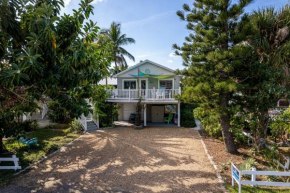307 Lazy Way Lazy Limpkin Cottage by Coastal Vacation Properties